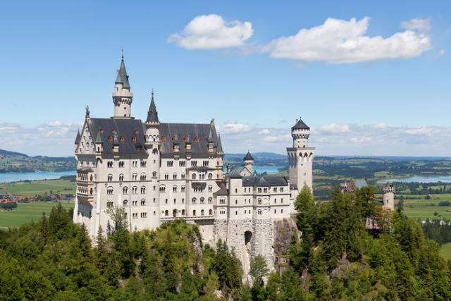 Самые красивые и знаменитые замки европы Самые старые и красивые замки мира