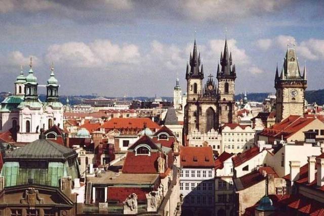 Описание: Летние курсы чешского языка в Prague Language Institute Английский летом в чехии